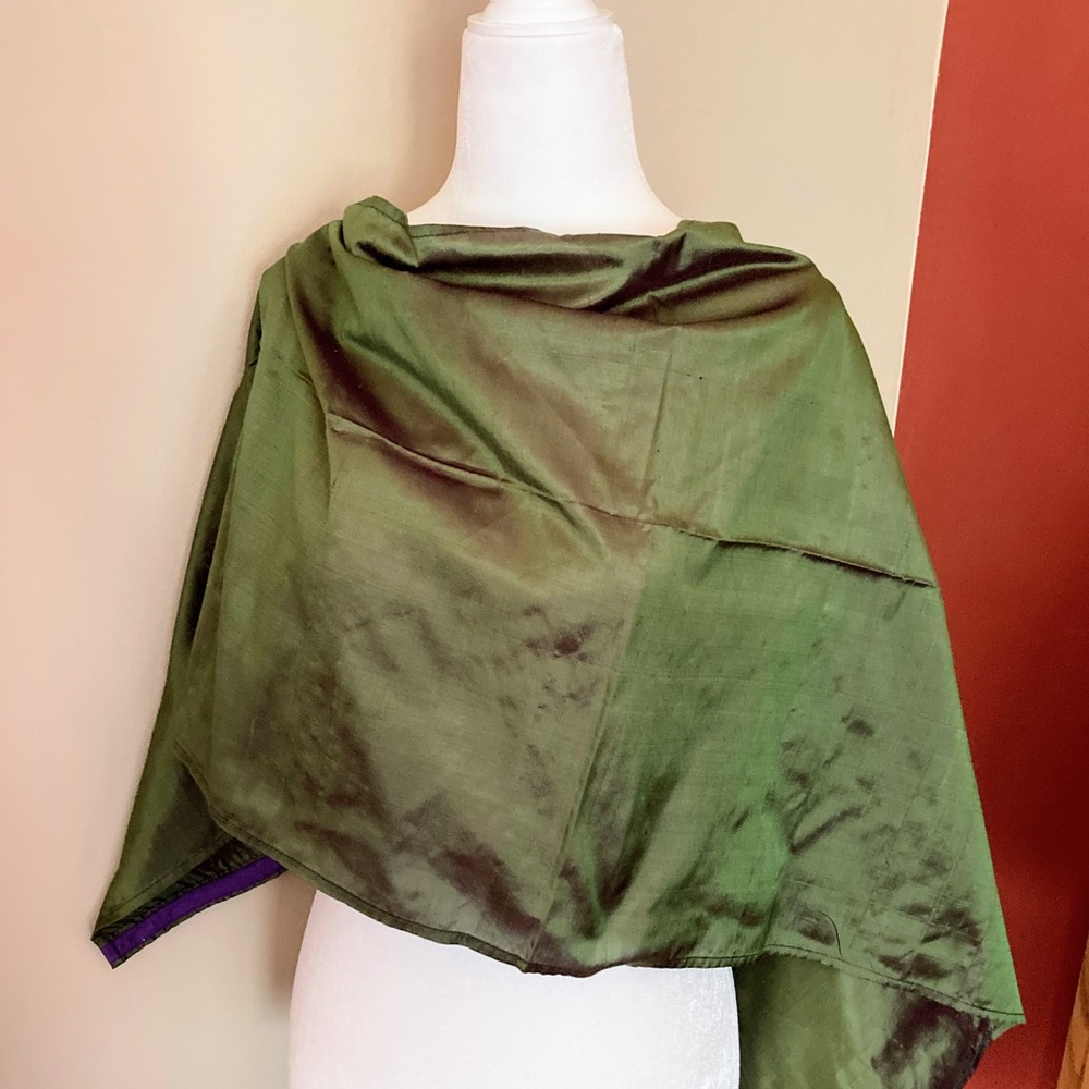 Vintage ETRO Italy Raw Silk Olive Green Purple Sheen Oblong Scarf Shawl 56”x18” - Picture 6 of 13